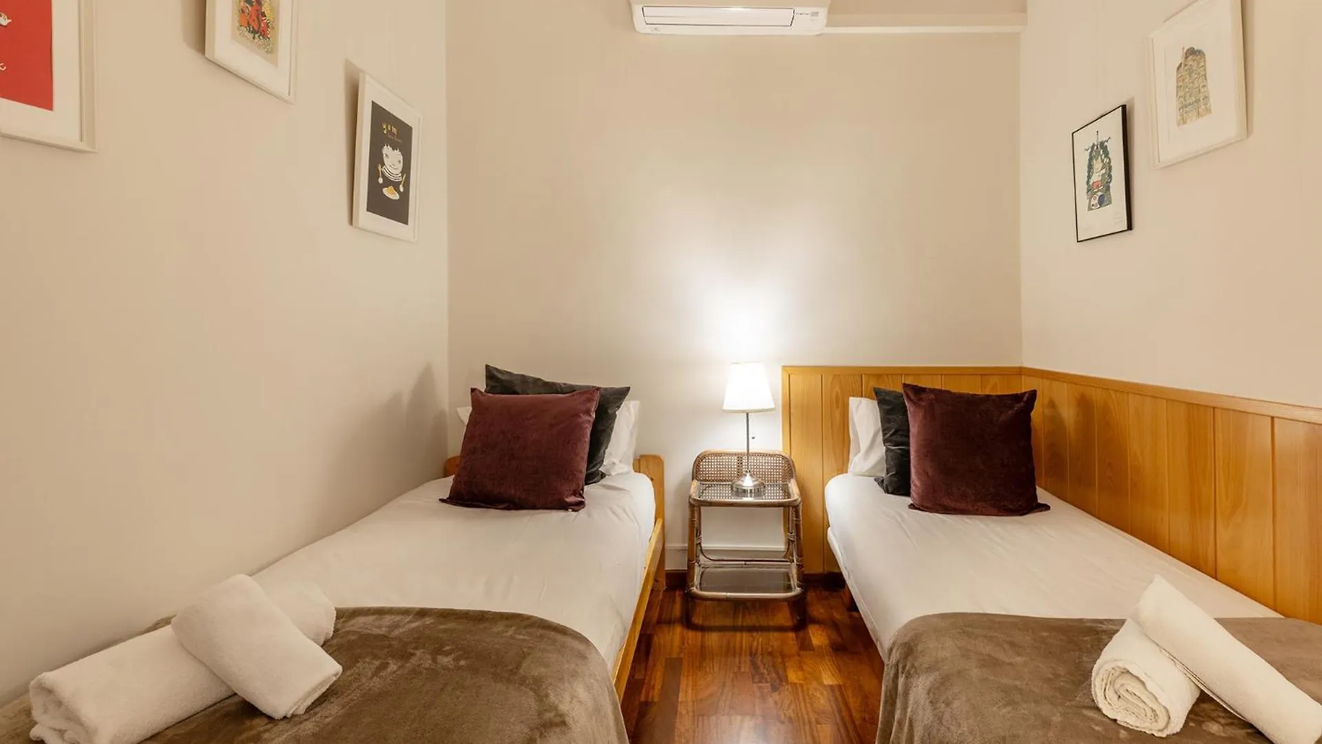 Large & Beautiful Apartment 4Min From Passeig De Gracia Barcelona 0*,  Španělsko