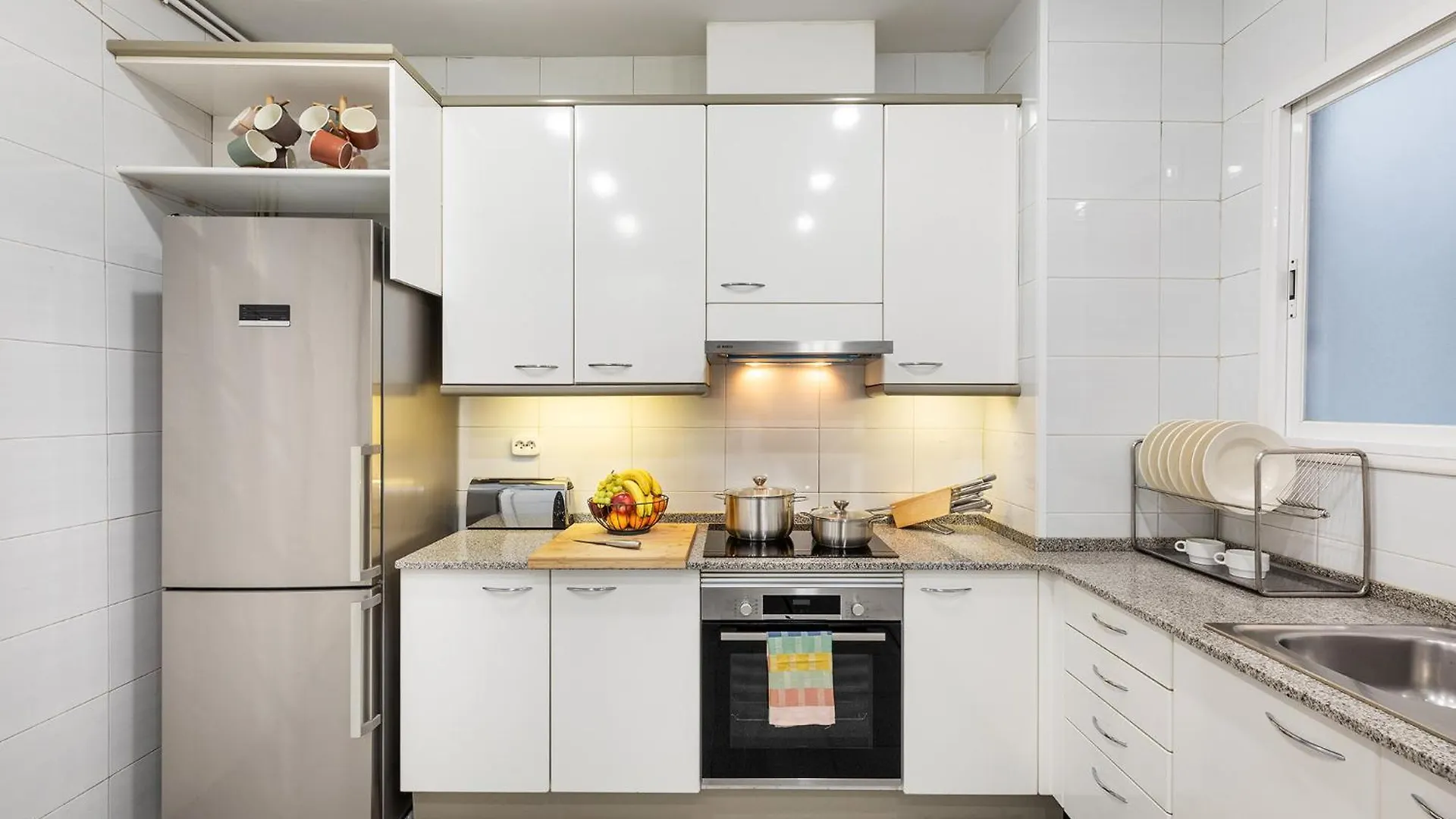 Large & Beautiful Apartment 4Min From Passeig De Gracia Barcelona