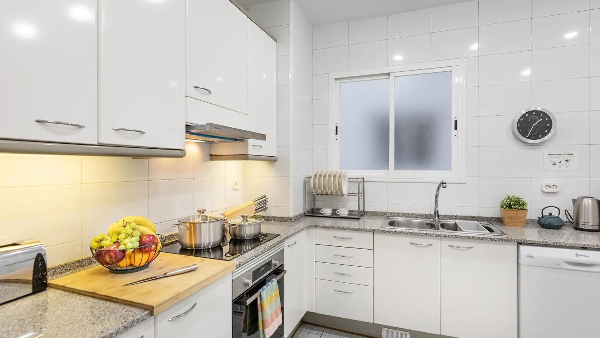 Large & Beautiful Apartment 4Min From Passeig De Gracia Barcelona