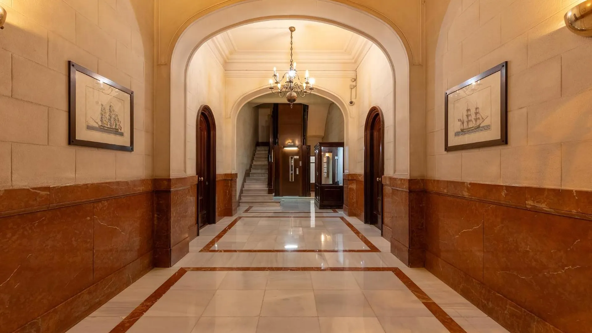 Large & Beautiful Apartment 4Min From Passeig De Gracia Barcelona