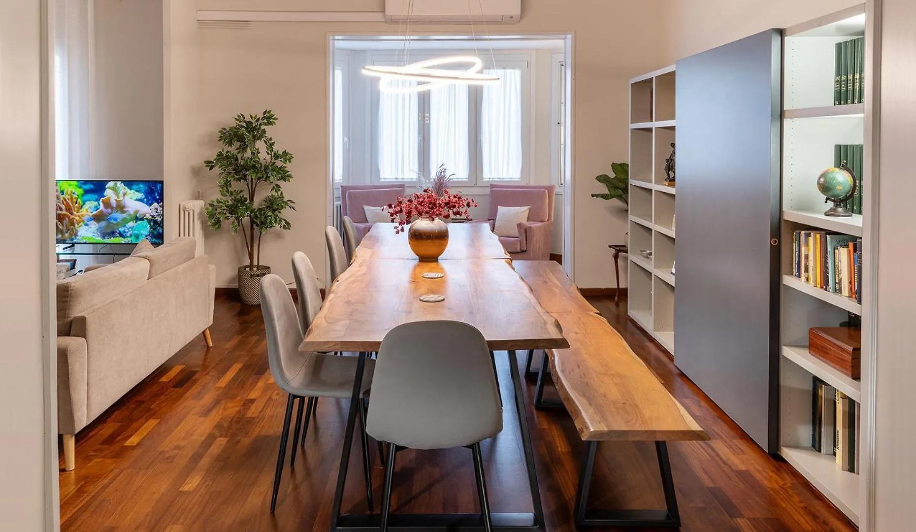 Large & Beautiful Apartment 4Min From Passeig De Gracia Barcelona Spain