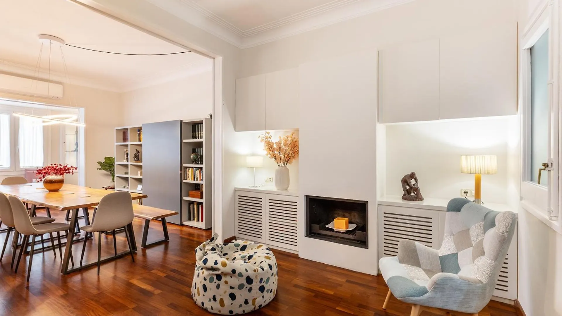 Large & Beautiful Apartment 4Min From Passeig De Gracia Barcelona