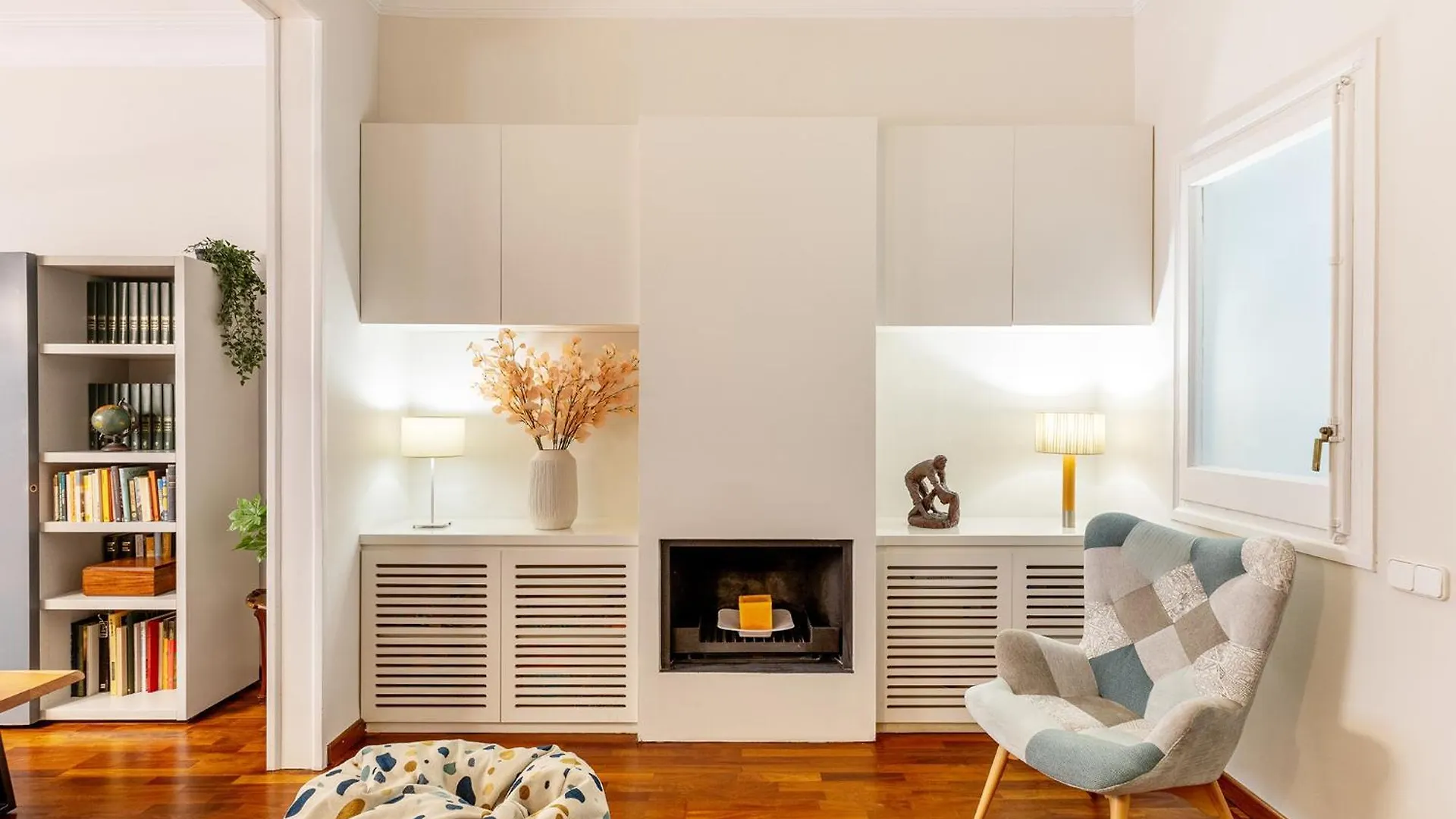 Large & Beautiful Apartment 4Min From Passeig De Gracia Barcelona