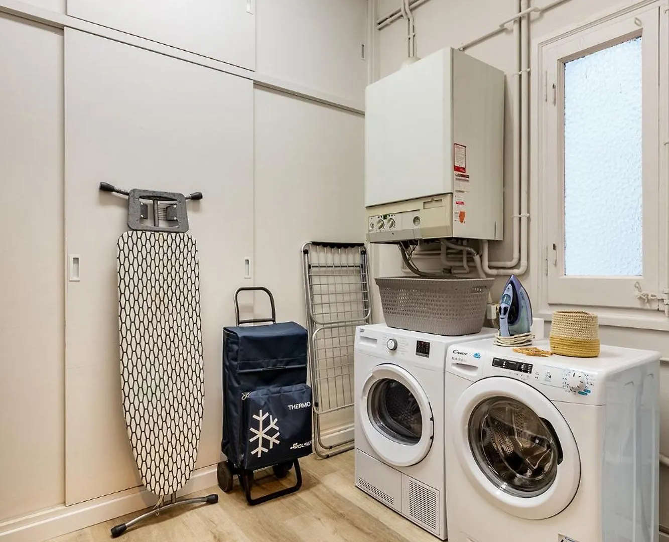Large & Beautiful Apartment 4Min From Passeig De Gracia Barcelona